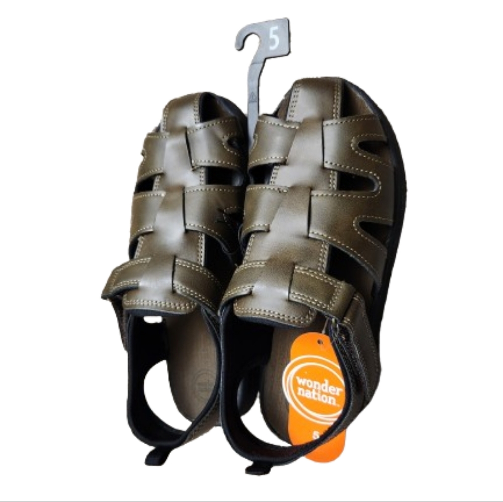 Wonder Nation Boy's Sandals Sz. 5 Brown